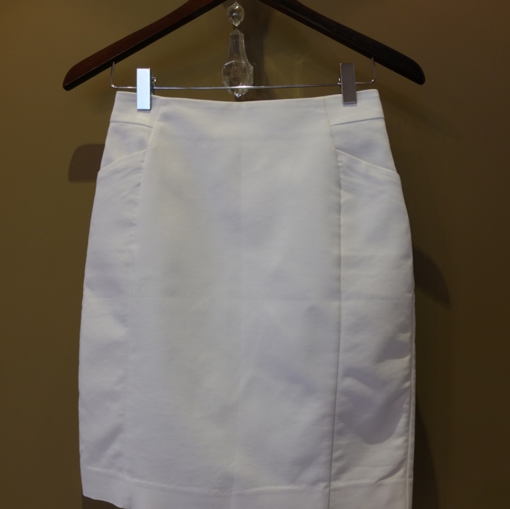Skirt - Picture 3 of 4